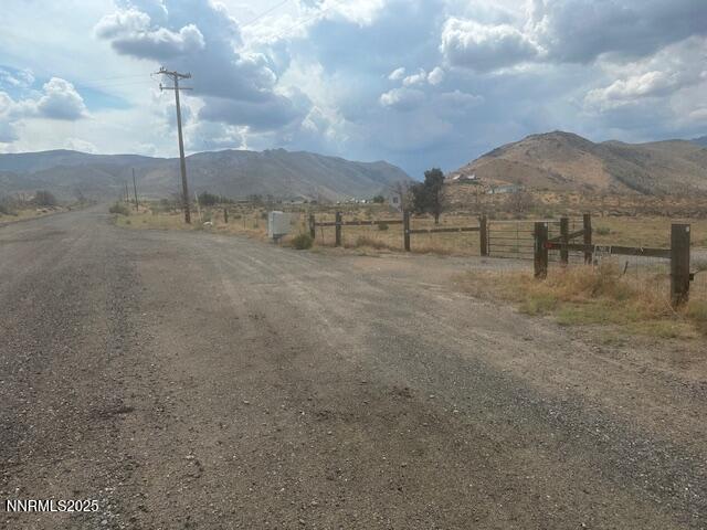 38 Burcham Flat Road Coleville, CA 96107 - Photo 37 of 39 a view of a dry yard with mountain view