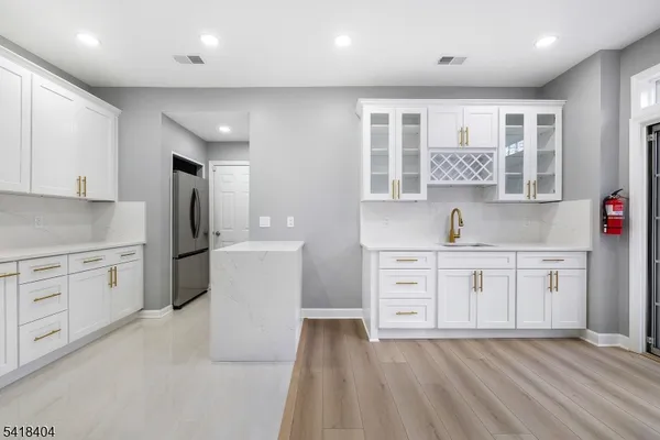 $4,100 | 3 Caroline Foster Court, Morristown, NJ 07960