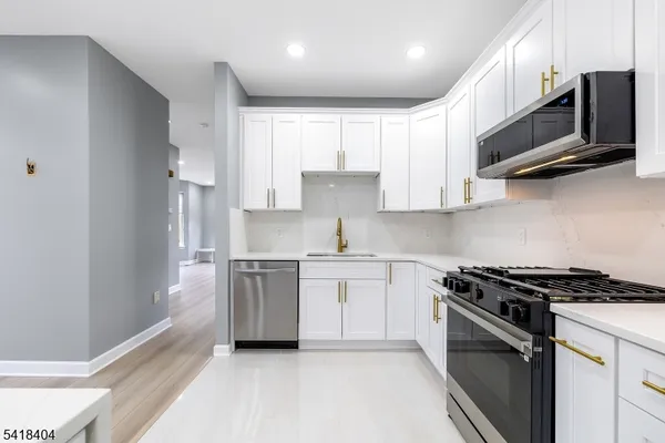 $4,100 | 3 Caroline Foster Court, Morristown, NJ 07960