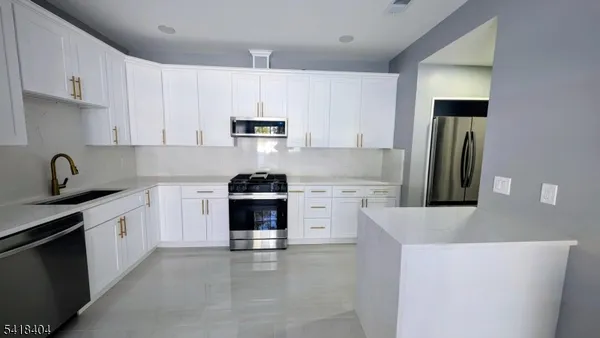 $4,100 | 3 Caroline Foster Court, Morristown, NJ 07960