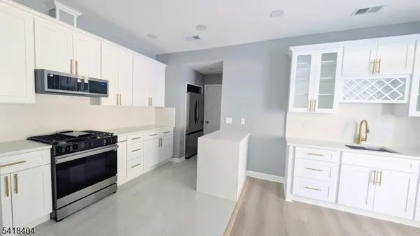 $4,100 | 3 Caroline Foster Court, Morristown, NJ 07960