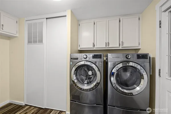 $3,900 | 12601 Northeast 197th Street, Bothell, WA 98011