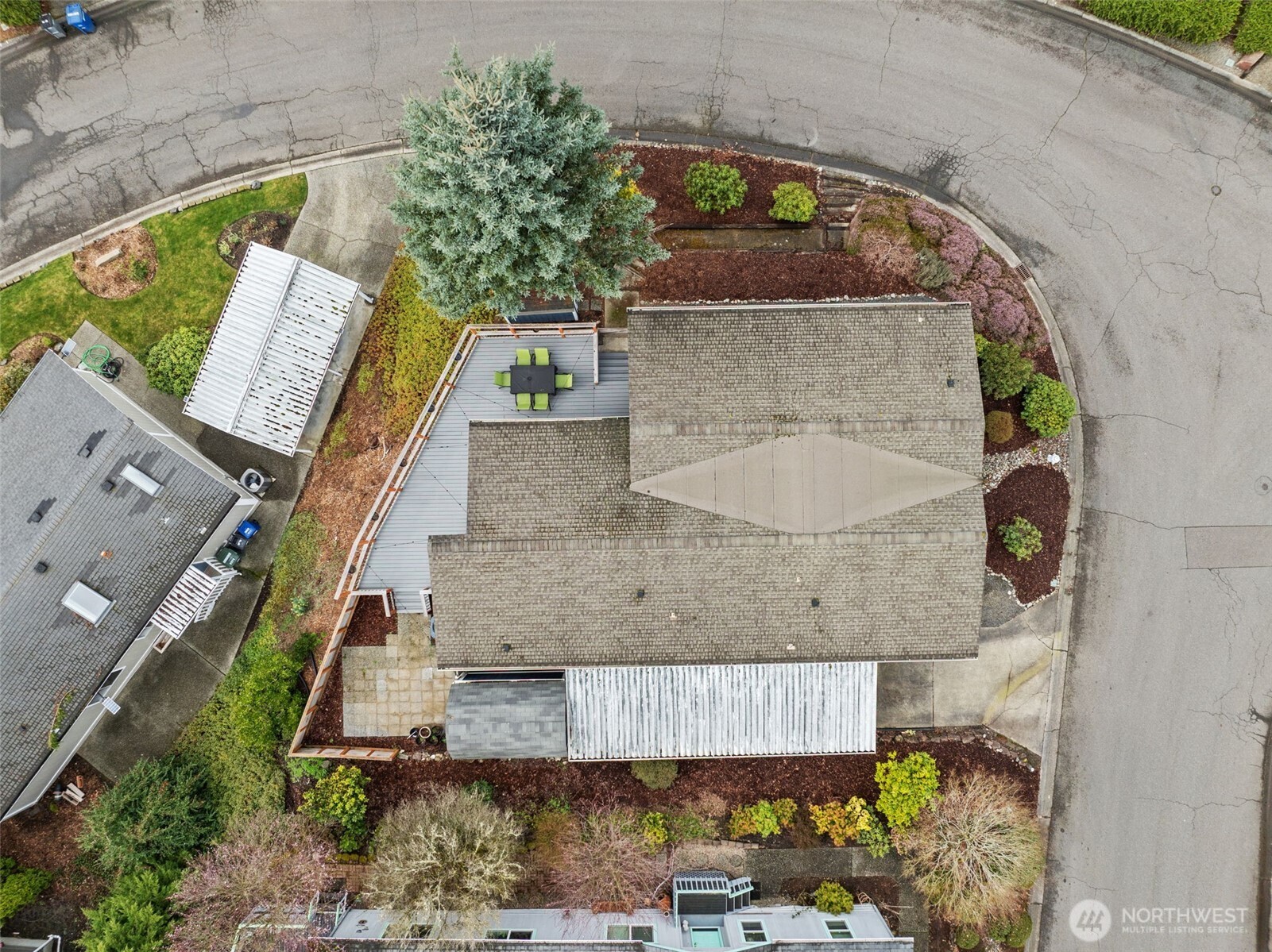 12601 Northeast 197th Street Bothell, WA 98011 - Photo 5 of 38