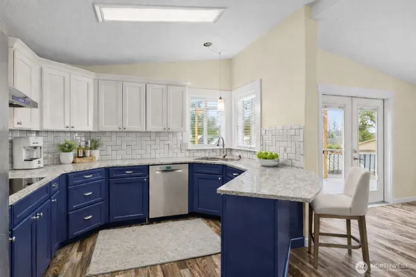 $3,900 | 12601 Northeast 197th Street, Bothell, WA 98011