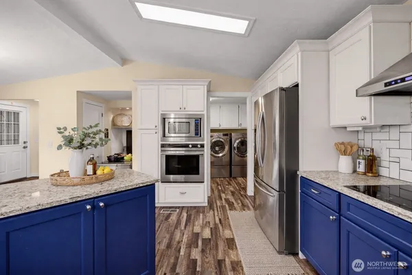 $3,900 | 12601 Northeast 197th Street, Bothell, WA 98011
