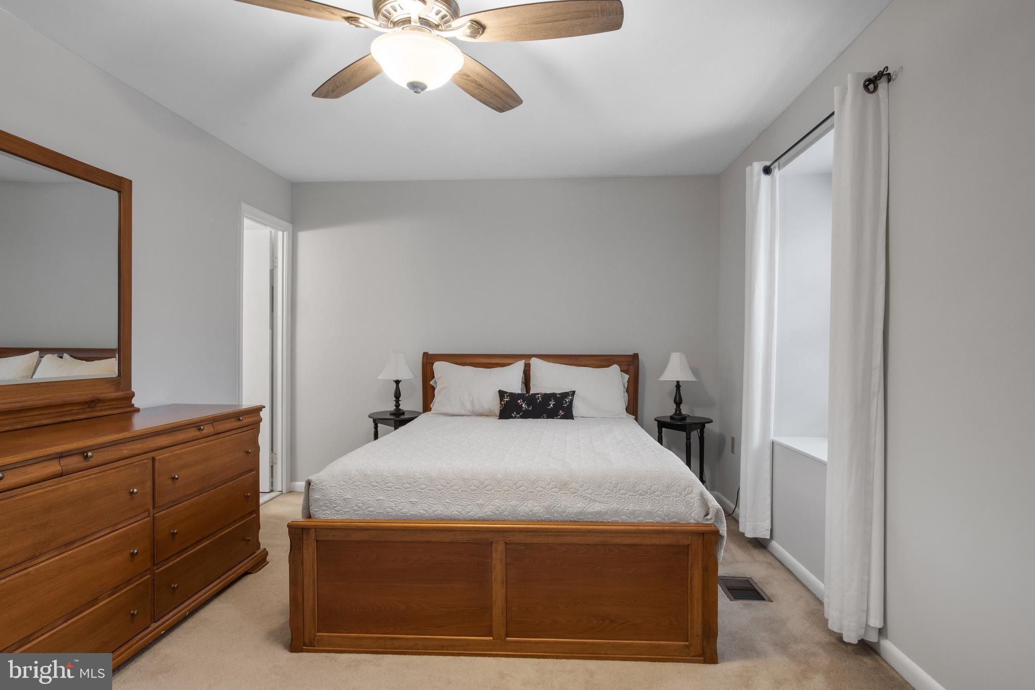 7209 Evanston Road Springfield, VA 22150 - Photo 22 of 43