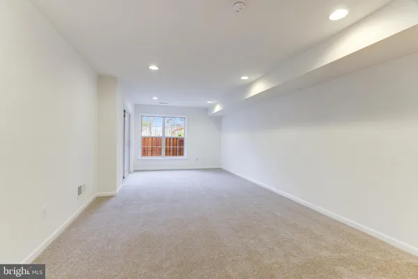 $3,700 | 42639 Chisholm Drive, Broadlands, VA 20148