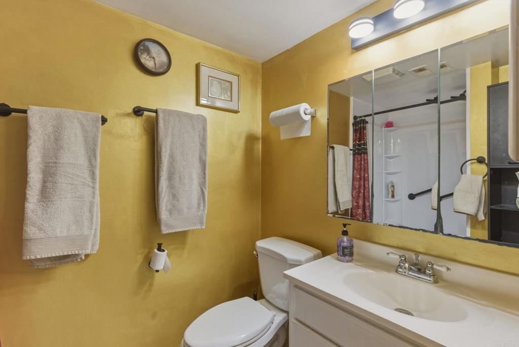 11911 Royal Road, Unit D El Cajon, CA 92021 - Photo 12 of 23