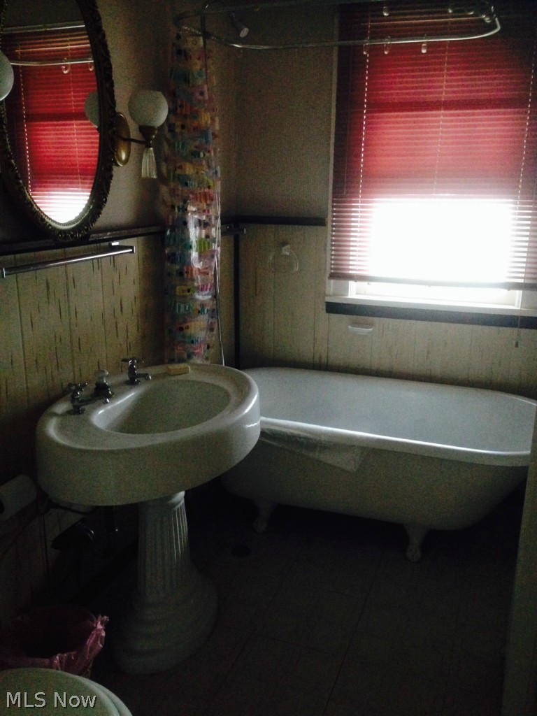 1735 West Schaaf Road Cleveland, OH 44109 - Photo 16 of 23 Gallery Image 16