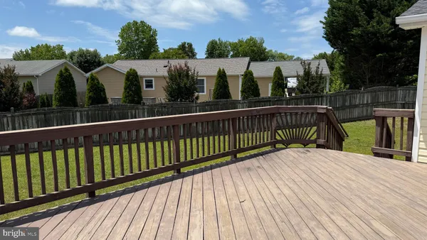 $2,200 | 5902 Griffith Way, Fredericksburg, VA 22407