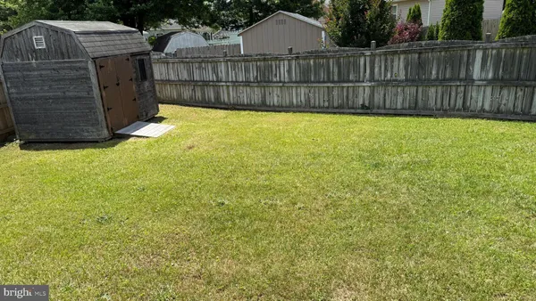 $2,200 | 5902 Griffith Way, Fredericksburg, VA 22407