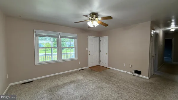 $2,200 | 5902 Griffith Way, Fredericksburg, VA 22407