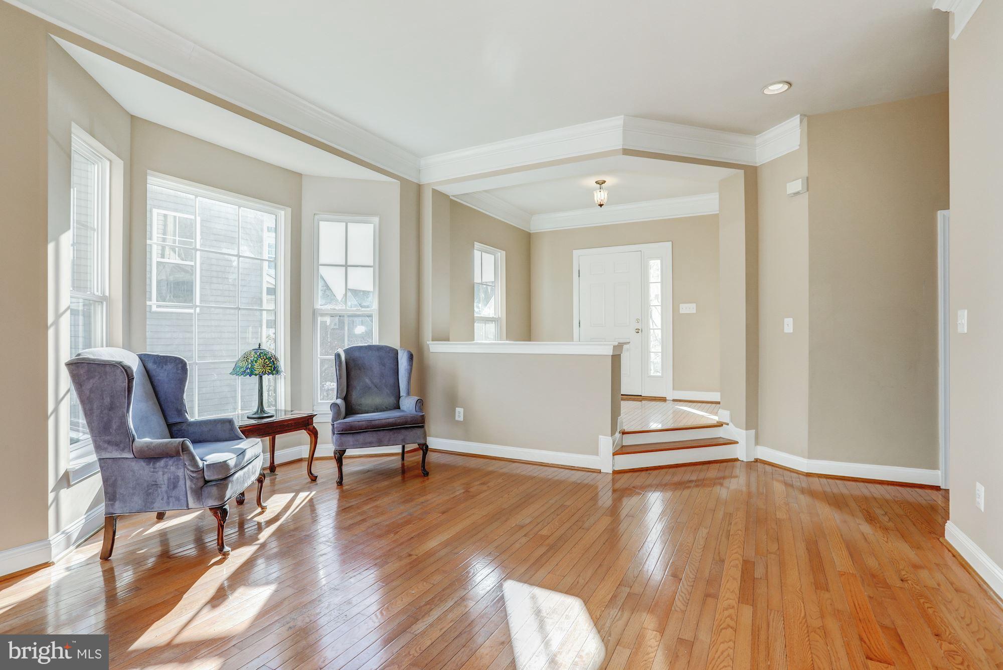 9029 Roaring Spring Loop Bristow, VA 20136 - Photo 5 of 28 Gallery Image 5