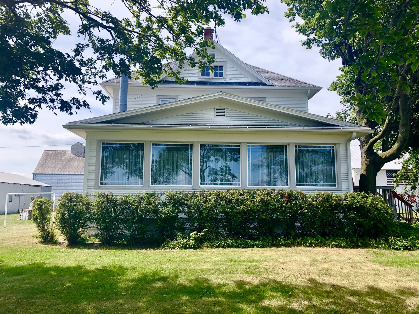 1197 Pin Oak Road Amboy, IL 61310 - Photo 2 of 23