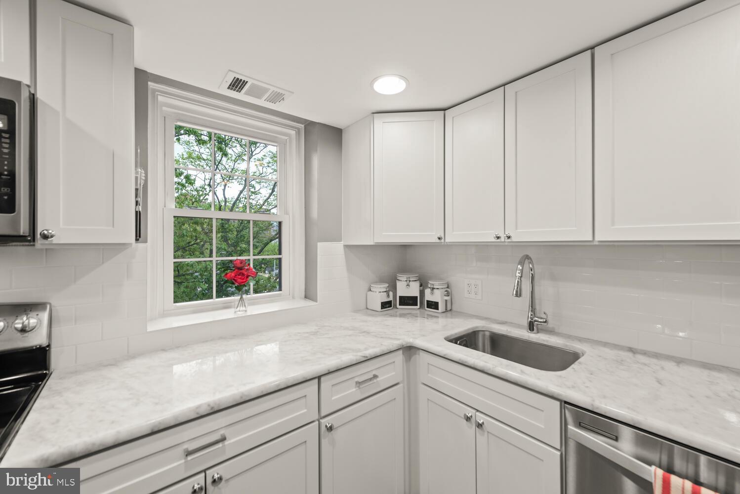 2960 South Columbus Street, Unit B1 Arlington, VA 22206 - Photo 2 of 46