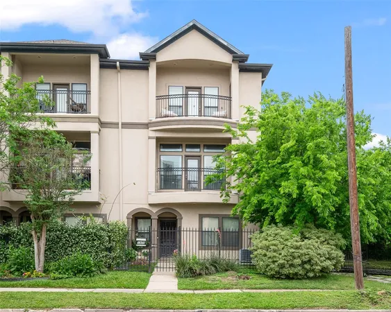 $3,240 | 1409 Rosedale Street, Houston, TX 77004