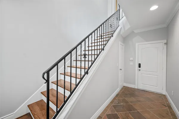 $3,240 | 1409 Rosedale Street, Houston, TX 77004