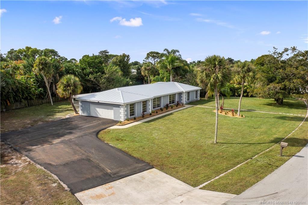 693 Northwest Spruce Ridge Drive Stuart, FL 34994 - Photo 31 of 42