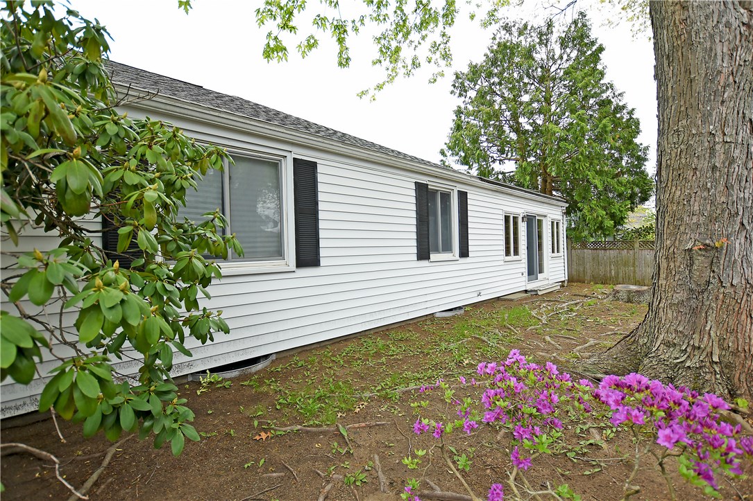 45 Bent Road East Providence, RI 02916 - Photo 29 of 30 Gallery Image 29