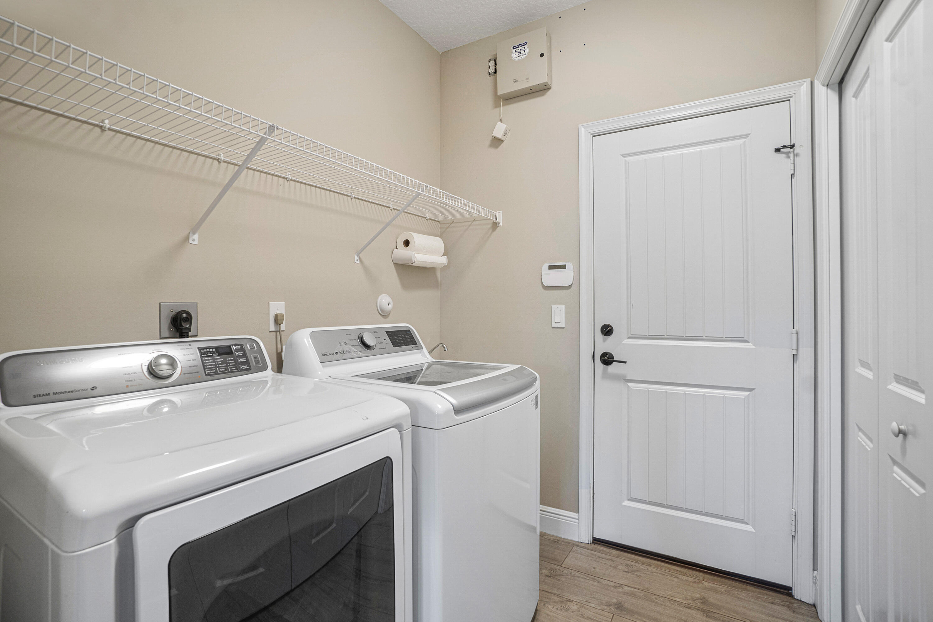 17106 88th Road North Loxahatchee, FL 33470 - Photo 9 of 29 Laundry Room with Utility Sink