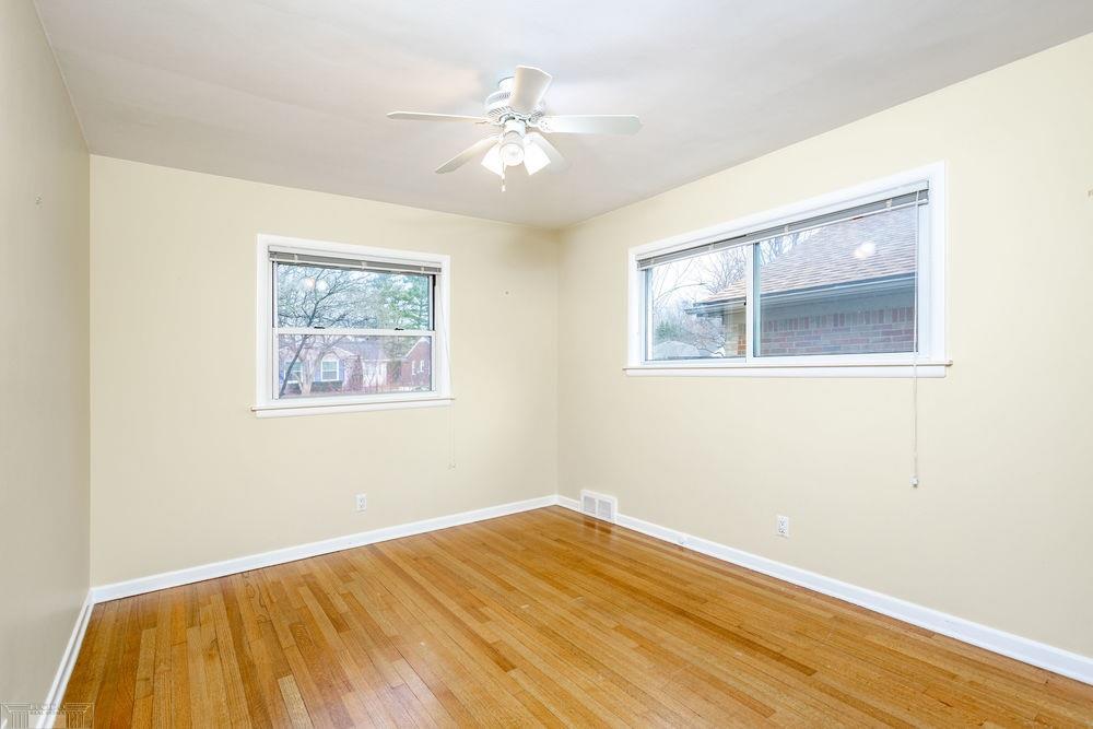 221 Ridgemont Road Grosse Pointe Farms, MI 48236 - Photo 17 of 41