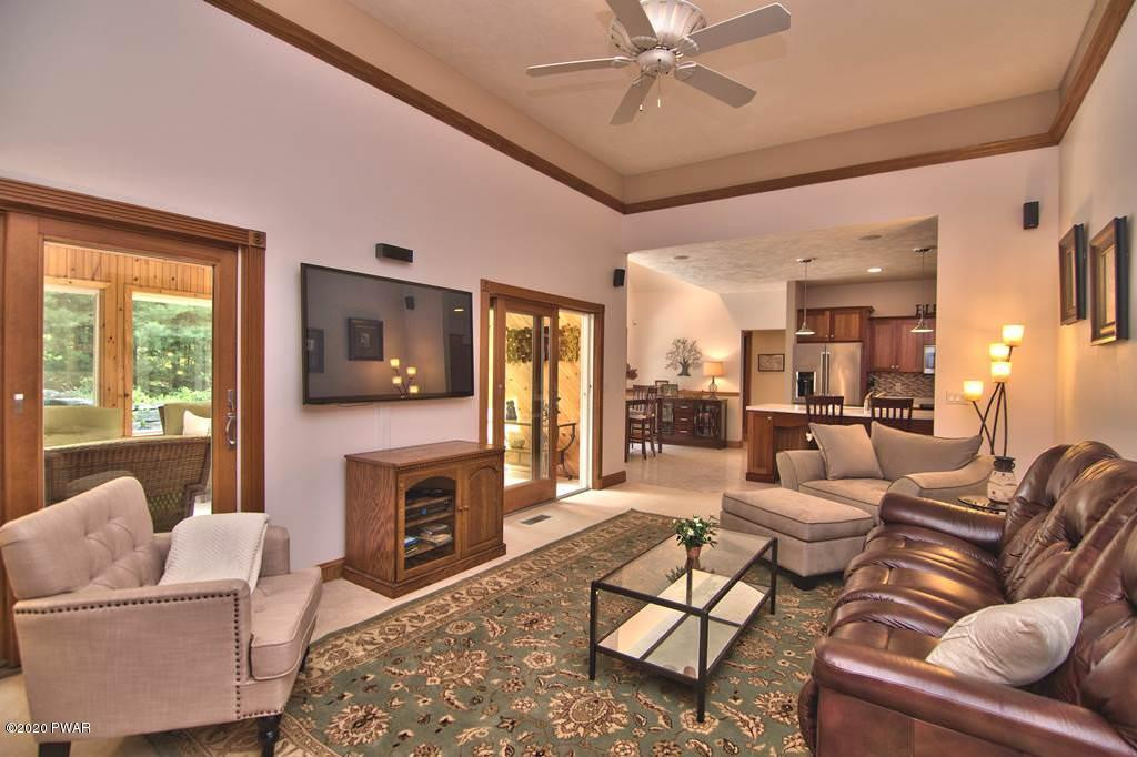 513 Rocky Run Road Hawley, PA 18428 - Photo 38 of 88 Living Room