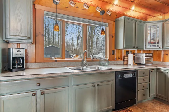 $949,900 | 244 Custer Drive, Coldwater, MI 49036