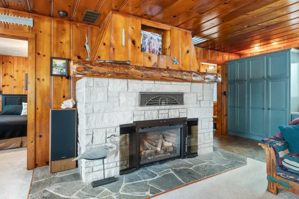 $949,900 | 244 Custer Drive, Coldwater, MI 49036