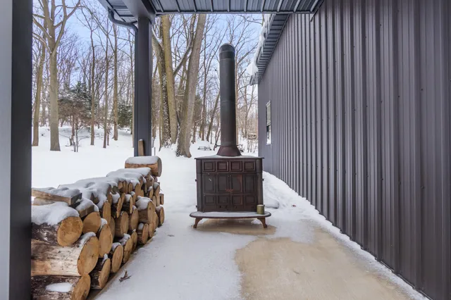 $949,900 | 244 Custer Drive, Coldwater, MI 49036