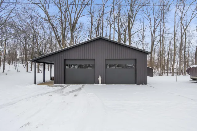 $949,900 | 244 Custer Drive, Coldwater, MI 49036