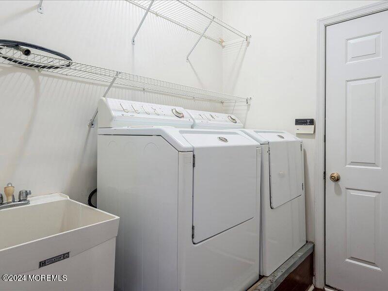 39 Winged Foot Road Jackson, NJ 08527 - Photo 22 of 39 22-Laundry