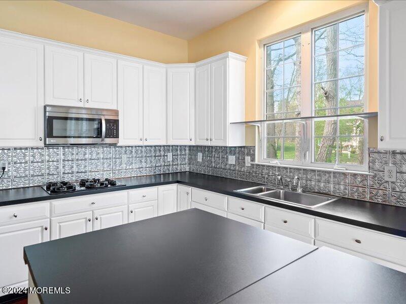 39 Winged Foot Road Jackson, NJ 08527 - Photo 8 of 39 08-Kitchen 1B