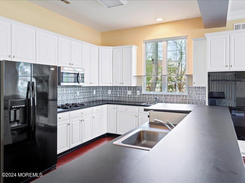 39 Winged Foot Road Jackson, NJ 08527 - Photo 9 of 39 09-Kitchen 1C