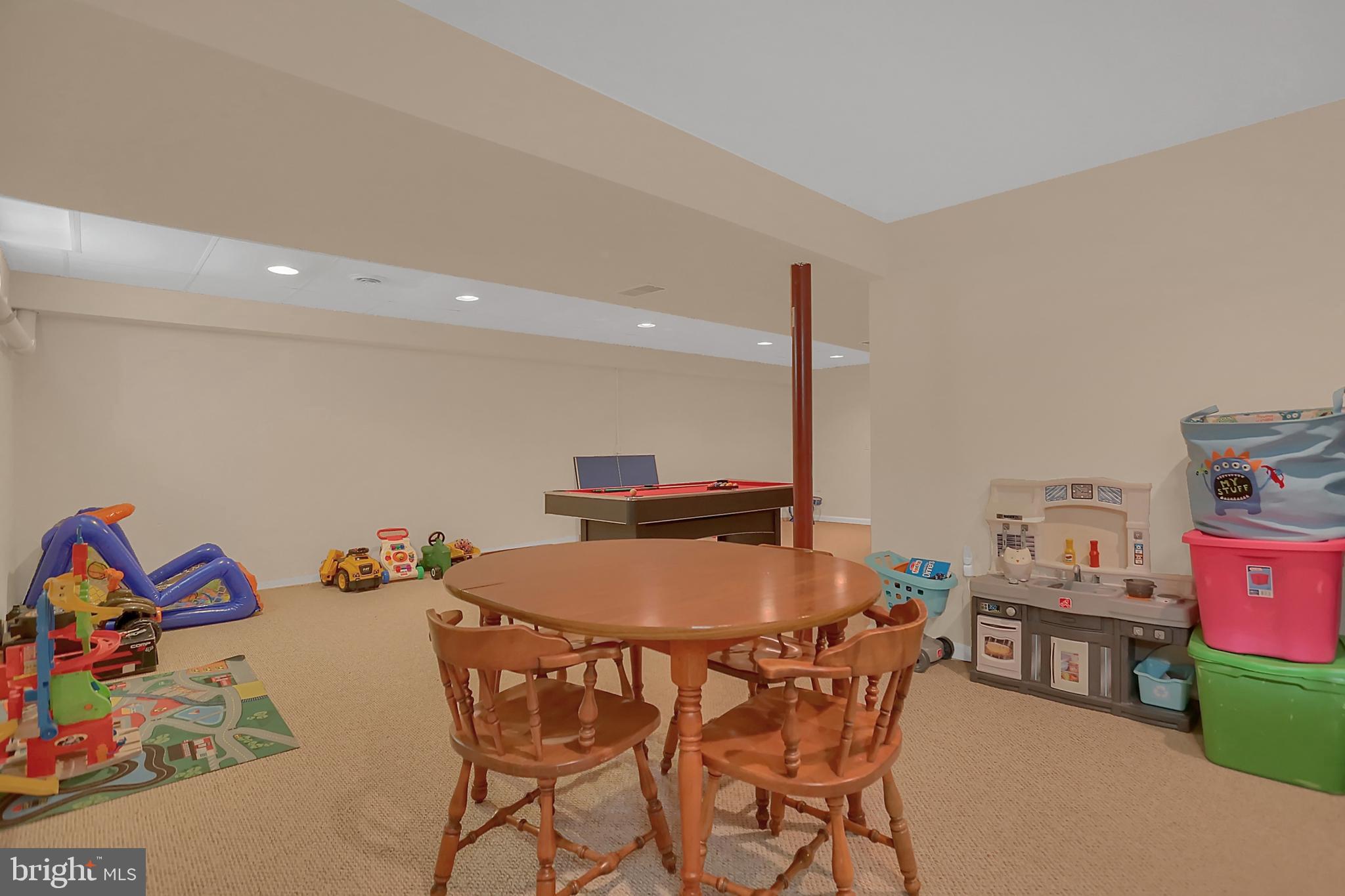 1110 Birch Road Lebanon, PA 17042 - Photo 33 of 40 Gallery Image 33