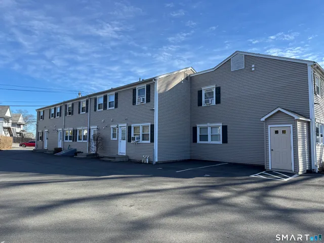 $2,800 | 855 Black Rock Turnpike, Unit 6, Fairfield, CT 06825