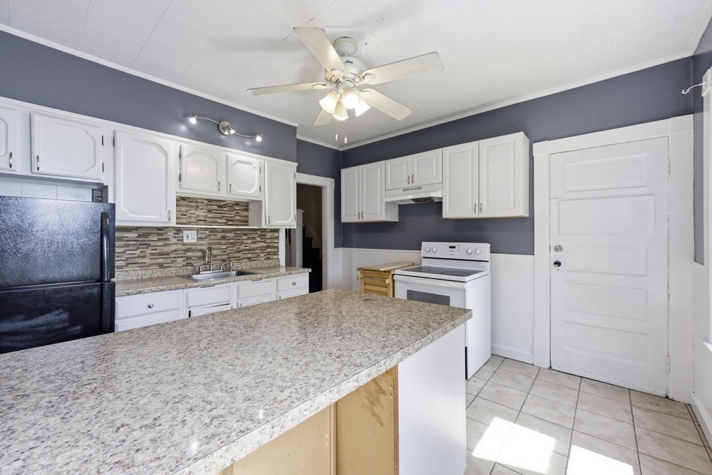 36-38 Belvidere Street Springfield, MA 01108 - Photo 3 of 34