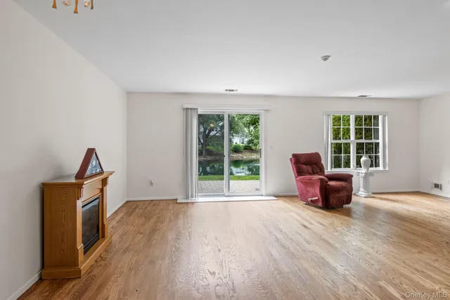 $659,000 | 124 Erin Lane, East Setauket, NY 11733