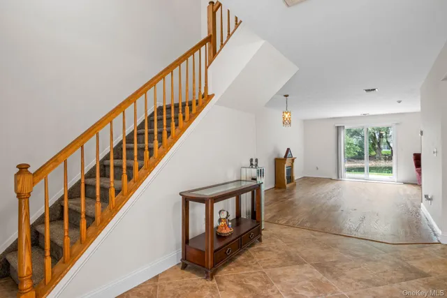 $659,000 | 124 Erin Lane, East Setauket, NY 11733