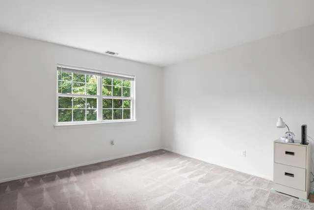 $659,000 | 124 Erin Lane, East Setauket, NY 11733