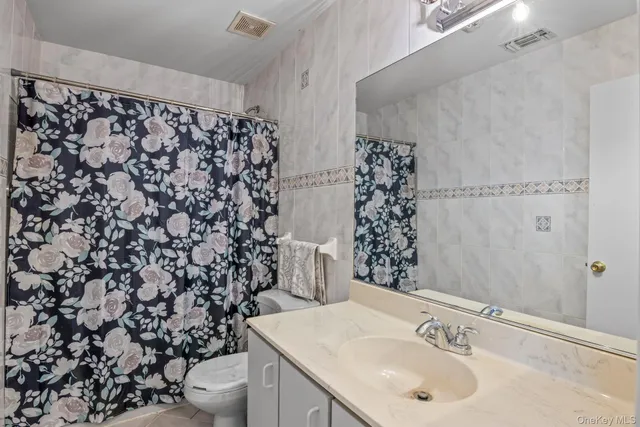 $659,000 | 124 Erin Lane, East Setauket, NY 11733