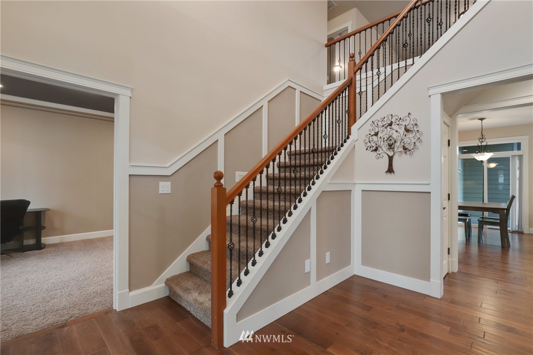 5827 Parker Road East Sumner, WA 98390 - Photo 5 of 40
