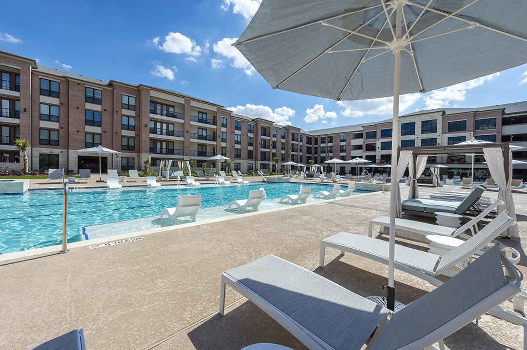 1724 Partnership Way, Unit 1439 Katy, TX 77449 - Photo 2 of 31 Community pool