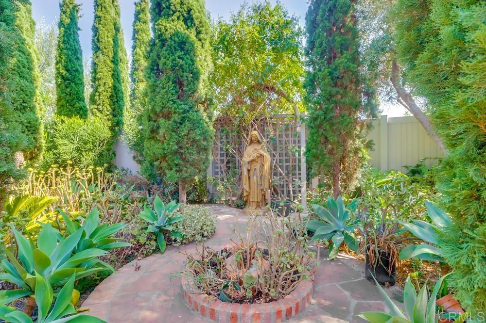 3014 Xenophon Street San Diego, CA 92106 - Photo 65 of 73 a view of a garden