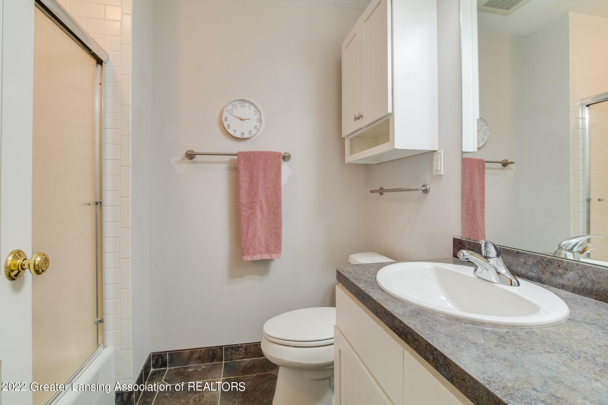 1720 Foxcroft Road East Lansing, MI 48823 - Photo 41 of 53 Bathroom