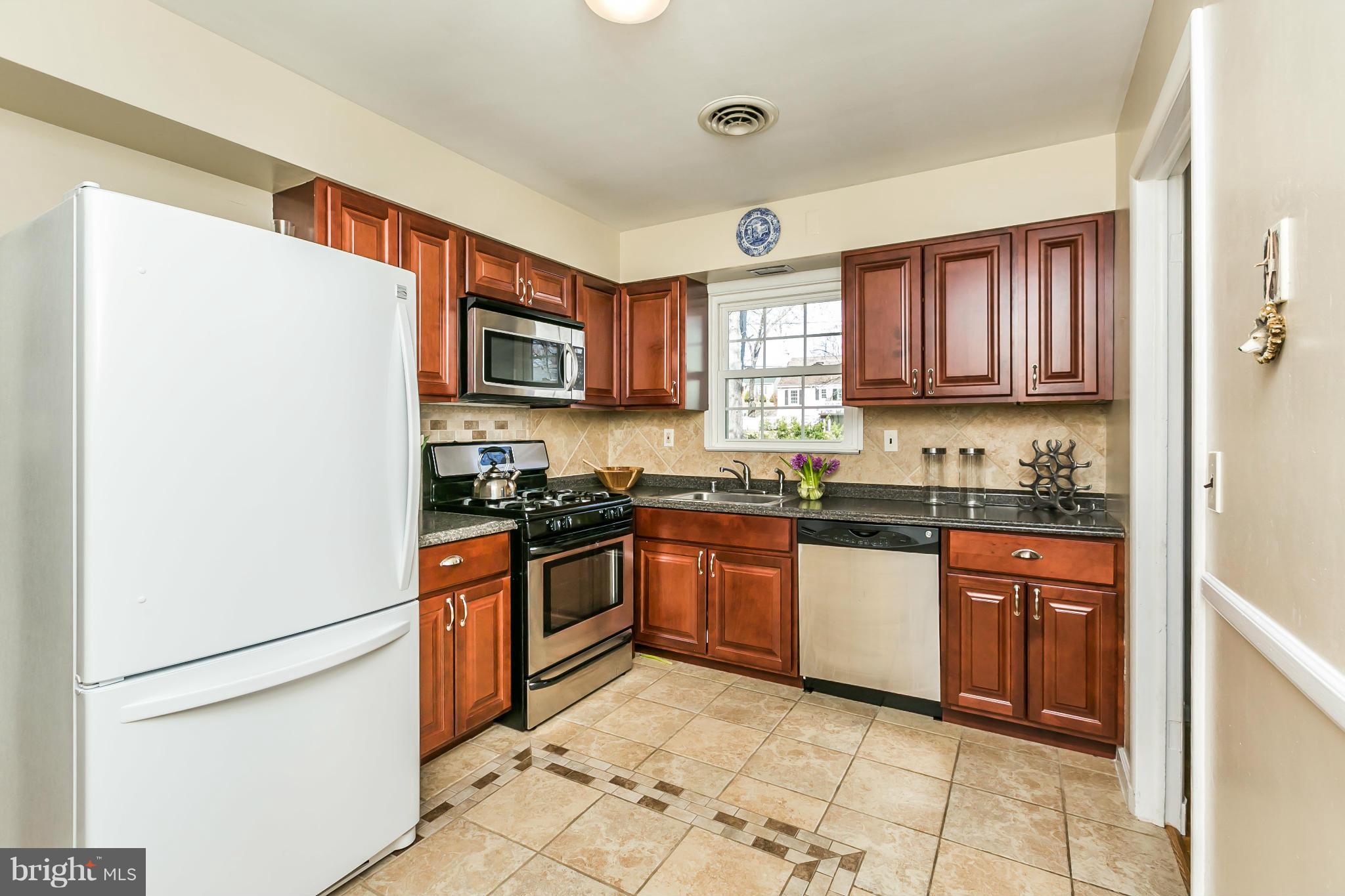 60 Belfast Road Lutherville-Timonium, MD 21093 - Photo 11 of 30 Kitchen