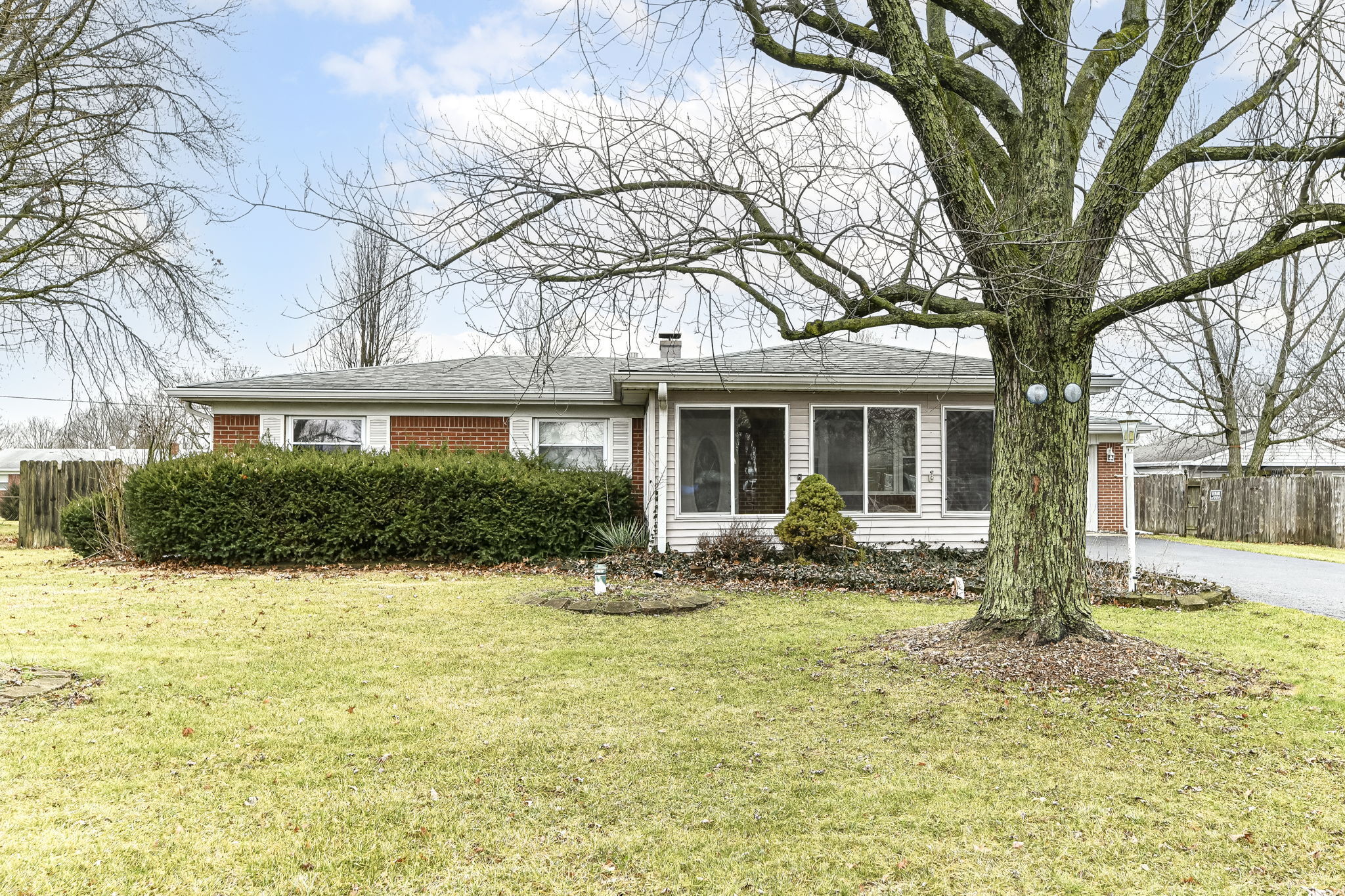 3518 Fisher Road Indianapolis, IN 46239 - Photo 3 of 36 Gallery Image 3