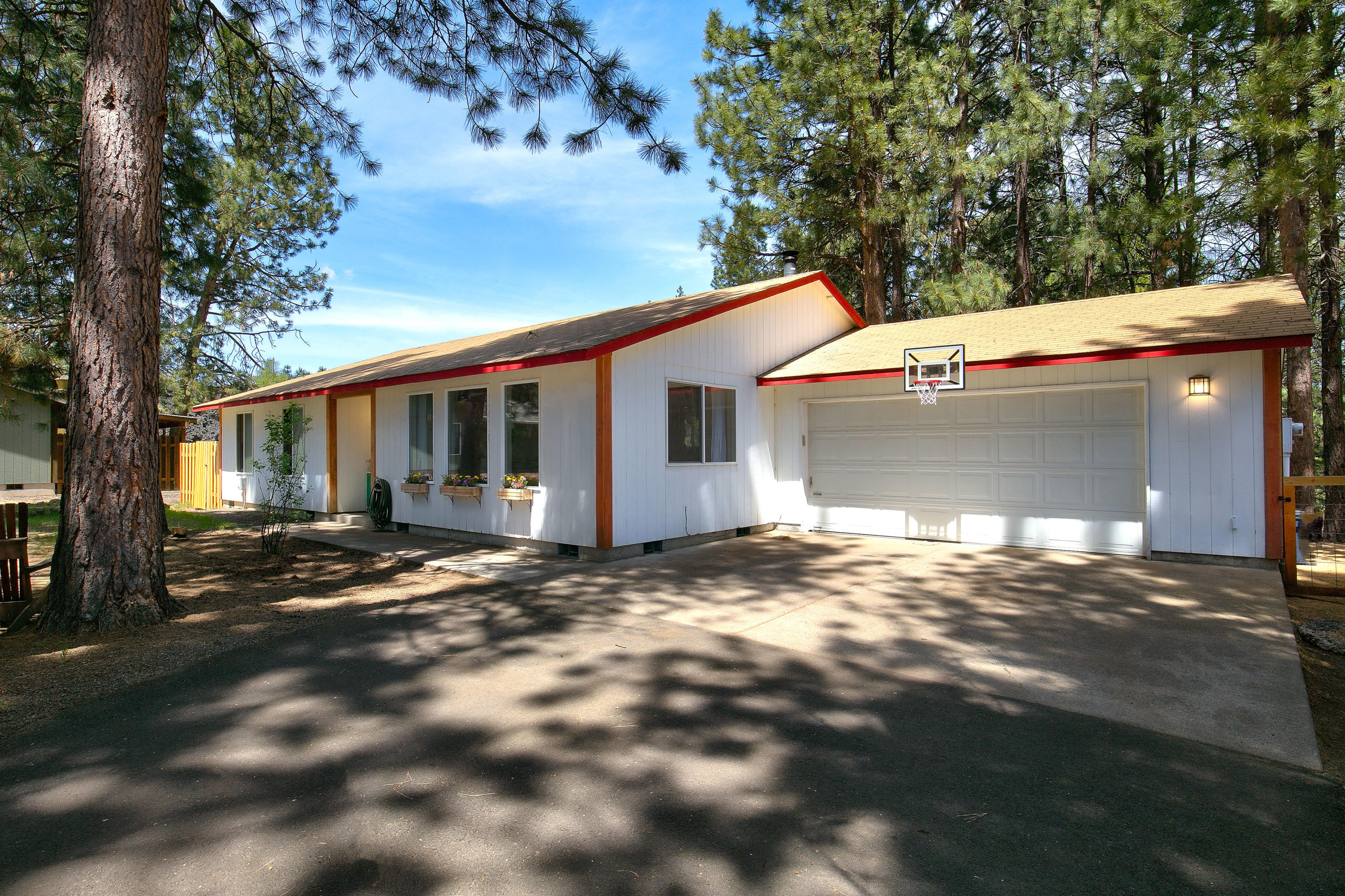 19334 Mohawk Road Bend, OR 97702 - Photo 24 of 33 19334 Mohawk._003