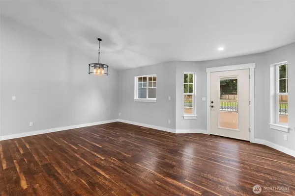 $1,100,000 | 17003 Jordan Street Southwest, Rochester, WA 98579