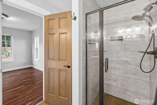 $1,100,000 | 17003 Jordan Street Southwest, Rochester, WA 98579