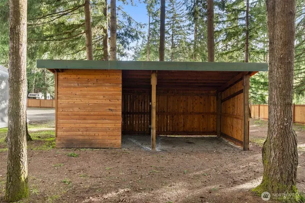 $1,100,000 | 17003 Jordan Street Southwest, Rochester, WA 98579